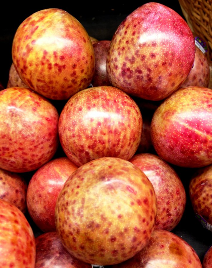 Dino Plums